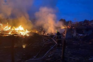 Rusija naktį smogė Ukrainos kariniams objektams ir ypatingos svarbos infrastruktūrai