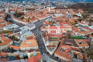 NATO susitikimo Vilniuje metu Senamiesčio gyventojai raginami patraukti automobilius