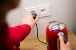 VERT tvirtins dukart mažesnę visuomeninę elektros kainą