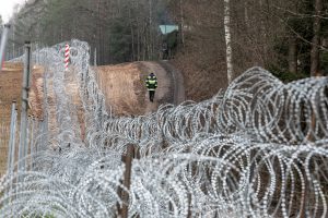 Pasienyje su Baltarusija – ramu: nefiksuota neteisėtų migrantų