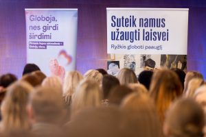 Puikios žinios: perpus sumažėjo globos įstaigose gyvenančių vaikų