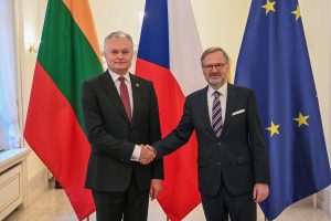Čekijoje viešintis G. Nausėda su šios šalies premjeru aptarė ES plėtrą, energetiką