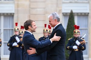 G. Nausėda pasveikino perrinktąjį Prancūzijos prezidentą E. Macroną