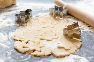 Su meile kepti sausainiai – skani ir piniginei draugiška Kalėdų dovana (receptai)