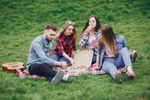 Finansų ekspertės patarimai, padėsiantys studentams išvengti kruopų dietos