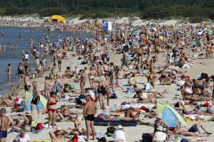 Lietuvos pajūrį turistai užplūdo anksčiau: vilioja ne tik geras oras