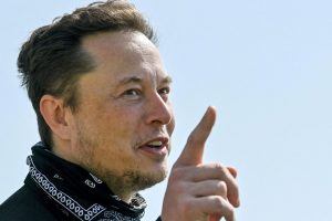 E. Muskas žada atkurti D. Trumpo „Twitter“ paskyrą