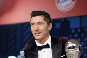 Istorinė diena Lenkijos futbolui: R. Lewandowskis išrinktas geriausiu pasaulyje