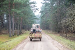 Pasienio realijos: kai kurie vietiniai į pabėgėlius žiūri kaip į žmones, kuriems reikia pagalbos