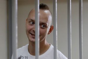 Rusų prokurorai dėl tėvynės išdavimo teisiamą I. Safronovą prašo įkalinti 24 metams