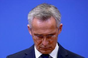 NATO vadovas tikisi tvirtesnių ryšių su Japonija