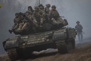 Ukraina sako gausianti iš Vakarų 120–140 sunkiųjų tankų