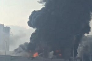 Rusijoje kilo didelis gaisras šaldytuvų sandėlyje