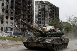 Rusijos primesta valdžia pasitraukė iš dar vieno miesto Ukrainos Chersono srityje