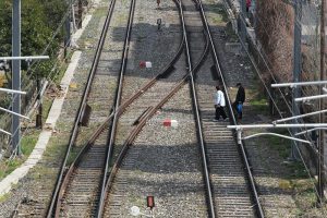 Graikijoje po vasarį įvykusios geležinkelio avarijos atnaujintas traukinių eismas