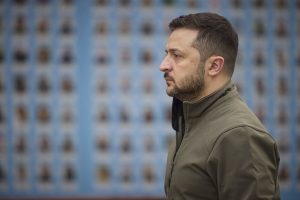 V. Zelenskis: rusiškos naftos kainų „lubos“ – nerimtos