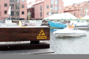 Išgelbėtas Klaipėdoje į Danę įkritęs vaikinas