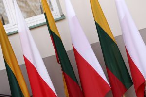 Ragina lietuvius ir lenkus imtis veiksmų pamiršti istoriniams nesutarimus