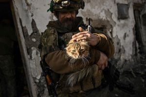 Britų žvalgyba: Ukraina įgauna pagreitį puolime aplink Bachmutą