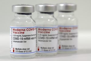 „Spikevax“ – naujasis kompanijos „Moderna“ vakcinos pavadinimas