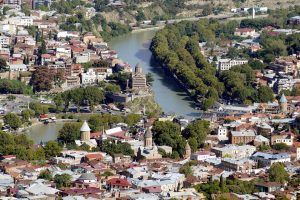 Rusija panaikino vizų režimą su Sakartvelu, atnaujins tiesioginį susisiekimą oru