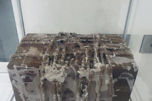 Piktosios dvasios – vyno dėžutėje
