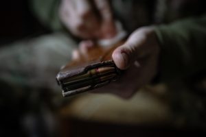 JK žvalgyba: Rusijos kariuomenė ėmė intensyviau verbuoti kalinius kovoms Ukrainoje