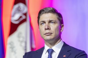 Įtarimų sulaukęs M. Sinkevičius stabdo narystę ne tik partijoje