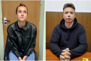 Minske sulaikytiems R. Pratasevičiui ir S. Sapegai skirtas namų areštas