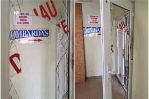Klaipėdoje ilgapirščiai nusitaikė į lombardą: vagis išbaidė signalizacija