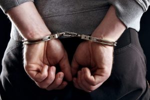 Teismas 20 parų suėmė jaunos merginos pagrobimu įtariamą panevėžietį