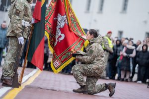 Prisiekė rekordinis Jaunesniųjų karininkų vadų mokymų klausytojų skaičius