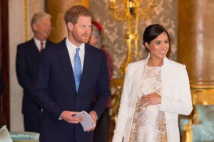 Karališkoji pora pagausėjo: Meghan Markle pagimdė antrąjį vaikelį  