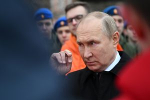 G-7 pasmerkė neatsakingą Rusijos branduolinę retoriką