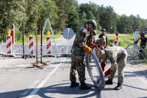 Ragina amerikiečius nedelsiant išvykti iš Baltarusijos: JAV žino daug daugiau nei Lietuva?