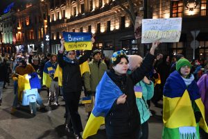 Sakartvele tūkstančiai žmonių reiškė solidarumą su Ukraina ir paramą narystei ES