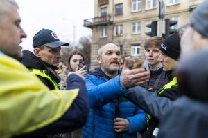 Prorusiškam aktyvistui L. Ragelskiui dėl elgesio Vasario 16-ąją – administracinė byla