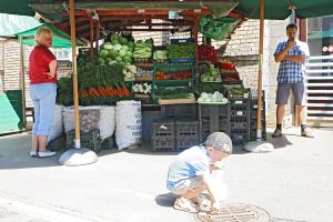 Patinka lietuviškos daržovės – mokėk brangiau