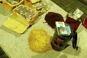 Baltarusis kontrabandines cigaretes slėpė duonos kepaluose ir kavos dėžutėse