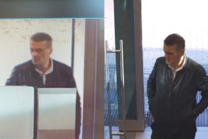 Vyras parduotuvėje pademonstravo „magijos triuką“, dabar jo ieško policija