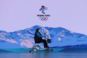 Žiemos olimpiadą Kinijoje temdo įspėjimai dėl sportininkų sekimo