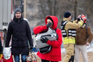 Nukentėjusiems dėl gaisro Viršuliškėse gyventojai suaukojo per 100 tūkst. eurų