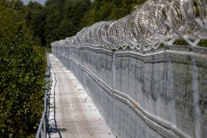 VSAT: pasienyje su Baltarusija į Lietuvą neįleisti 55 neteisėti migrantai