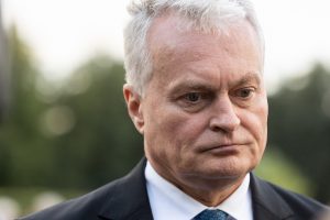 Prezidentas: Vyriausybė turi didinti MMA, NPD, vaiko pinigus