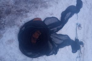 Per reidą Plungės rajone aplinkosaugininkai rado tinklų ir naminės degtinės daryklą