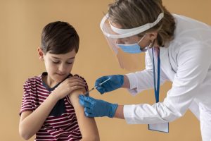 Latvijos nacionalinė imunizacijos taryba pritarė 5–11 metų vaikų skiepijimui nuo COVID-19