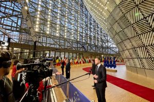 G. Landsbergis: Kalėdų metas turėtų paskatinti paramos Ukrainai proveržį, o ne nuovargį