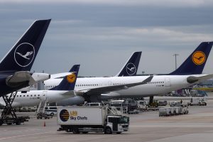 „Lufthansa“ gavo leidimus skrydžiams į Rusiją, naujų reisų atšaukimų nebeturėtų būti