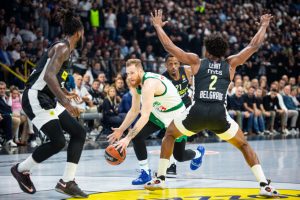  			 Išvykos – be pergalių: K. Punterio nesulaikęs „Žalgiris“ krito Belgrade