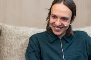 Seimo kanceliarija aiškinasi situaciją dėl O. Šurajevo apsilankymo Seime